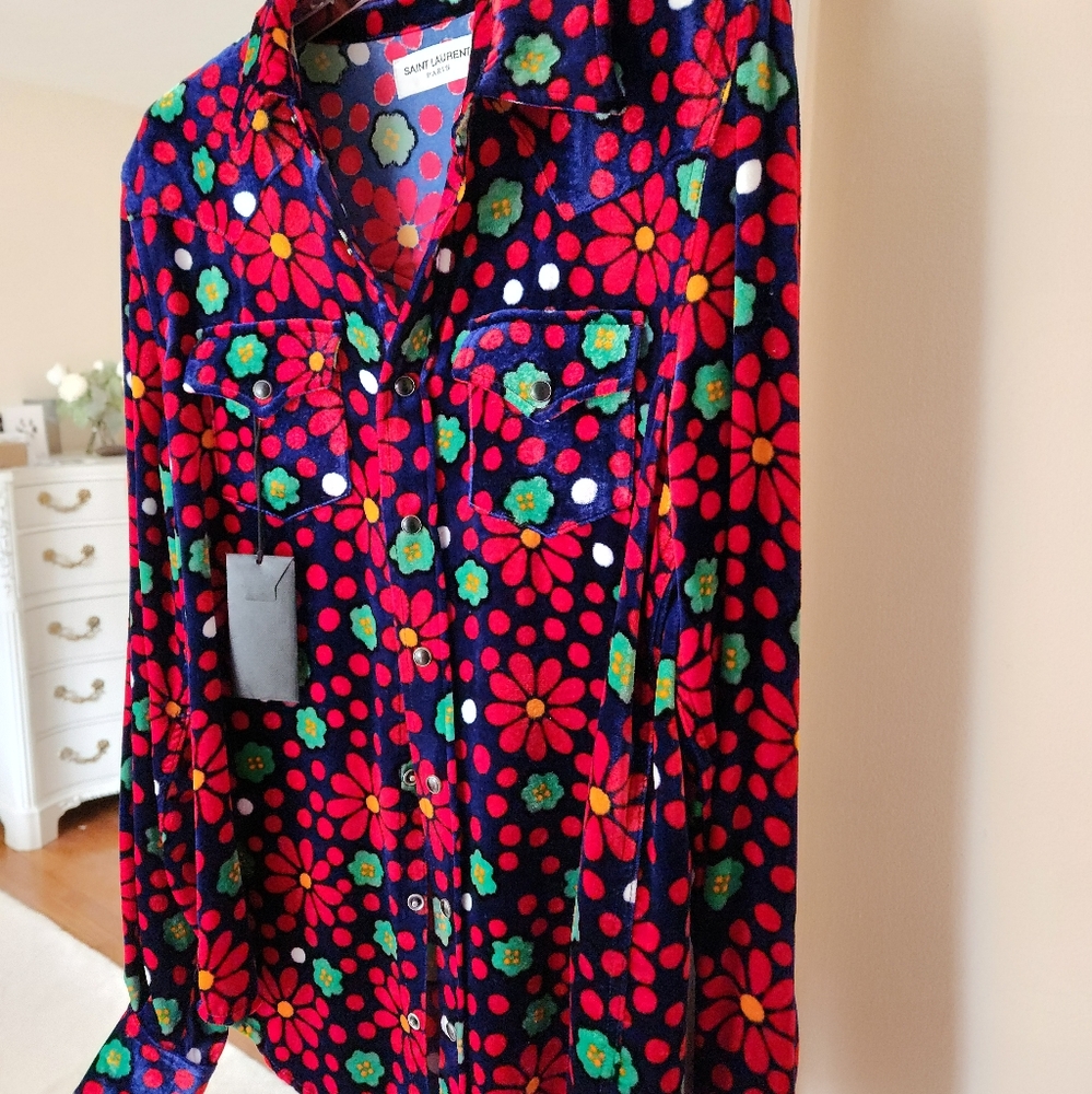 New with tag YSL Floral VELVET Womens blouse size Medium original price $1100